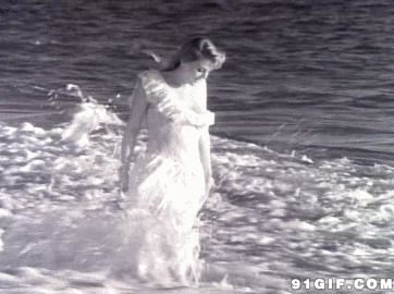 海边散步穿白裙子的女神图片:海边,散步,浪花