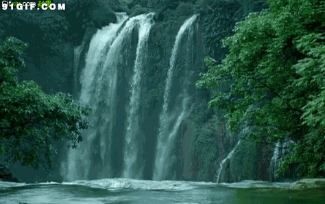 高山瀑布流向江河美景图片:瀑布