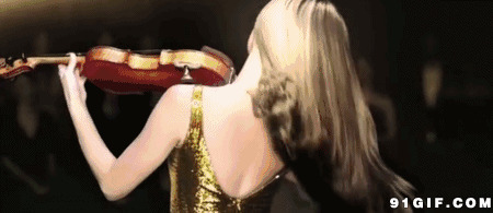 女小提琴家飘逸的秀发图片
