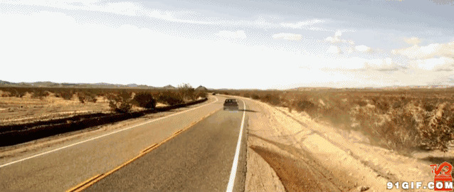 皮卡车公路扬起的尘土图片:汽车,尘土,扬尘而去