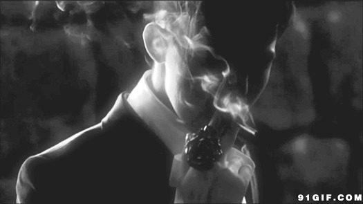 抽烟姿势拽拽的酷哥图片:抽烟,酷哥,帅气