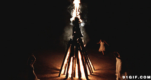 火堆前跳大神动态图:火堆,跳舞,迷信,篝火