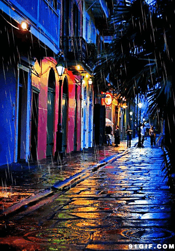 夜晚下雨的街道图片:下雨,街道