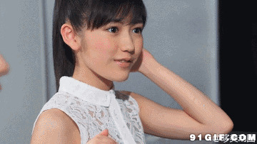 迷人美少女gif图片:迷人,甜美