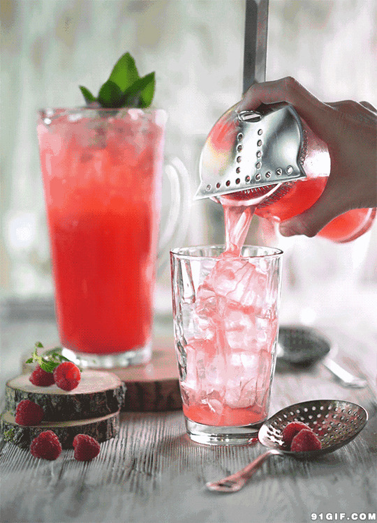草莓果汁图片:果汁,草莓