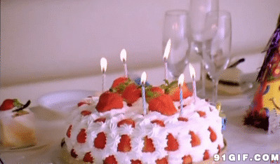 烛光生日蛋糕gif图片:蛋糕,烛光