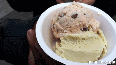 夏日吃雪糕动态图片:雪糕