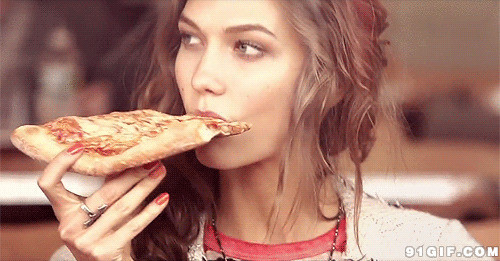 少妇吃披萨动态图片:披萨,吃东西