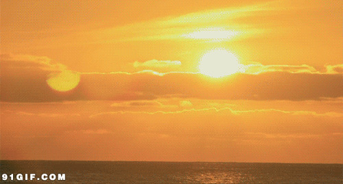 海边太阳升起的图片