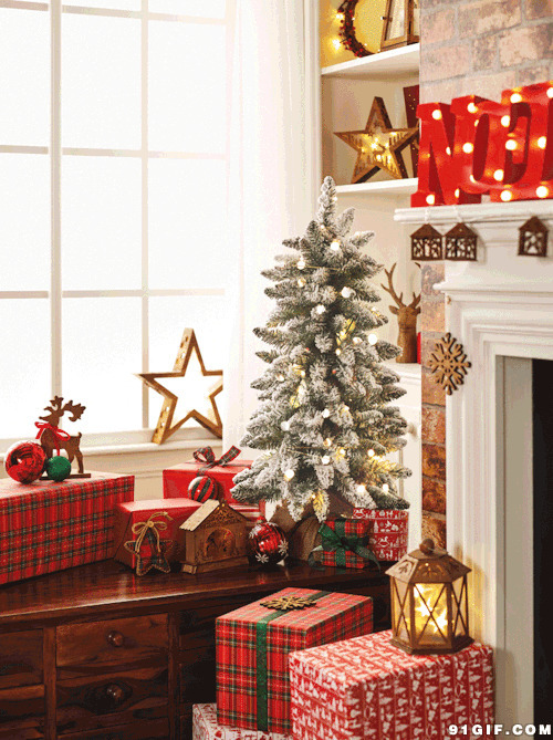 圣诞树闪亮小彩灯动态图:圣诞树