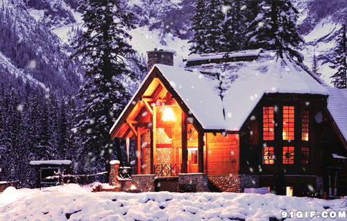 下雪林中的小木屋动漫图片:下雪
