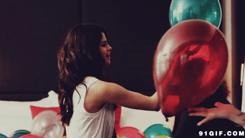 姑娘的彩色气球图片:气球