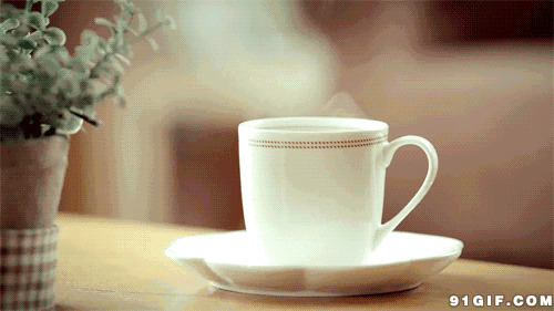 一杯冒烟热咖啡图片:咖啡,杯子