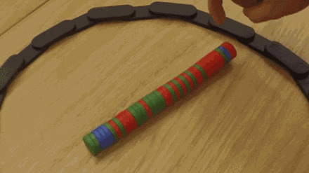 自动组合彩色磁铁图片:磁铁,彩色