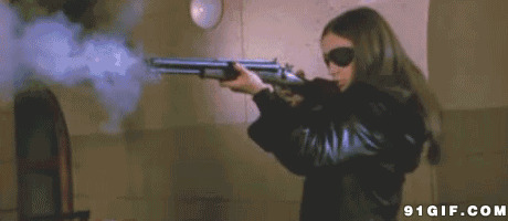 女子持步枪开火射击图片:步枪,射击,开枪