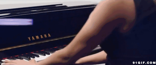 钢琴与舞蹈动态图