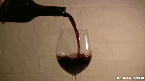 倒葡萄红酒动态图