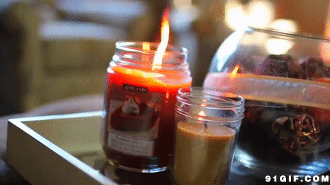 玻璃瓶里蜡烛燃烧动态图:蜡烛,玻璃瓶,火焰