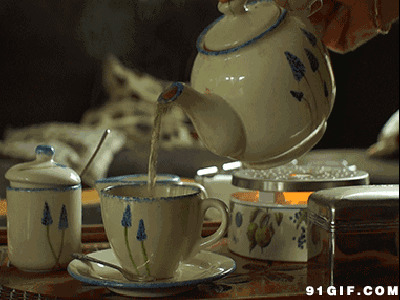 倒一杯温暖的茶水动态图:倒茶水,倒茶,茶水