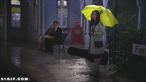 雨中打伞的女子动态图