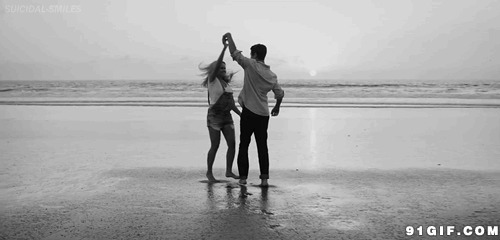 情侣海滩跳舞动态图片