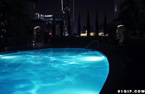 别墅室内游泳池图片:游泳池,夜景