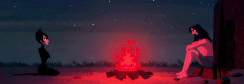 星空下烤火动画图片:烤火