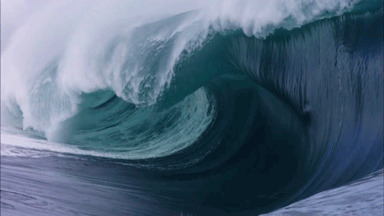 大海巨浪唯美图片