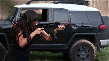 女子步枪射击动态图:射击