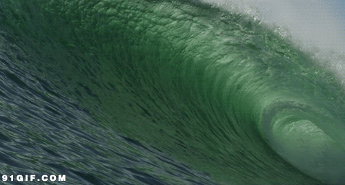 风卷的海浪唯美图片:海浪