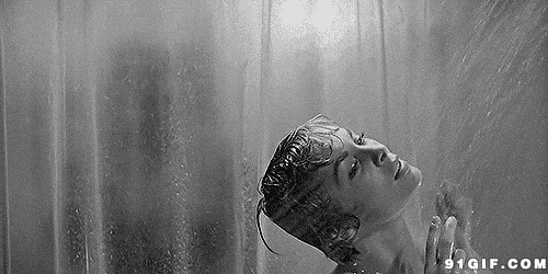 女人淋浴gif图片:洗澡
