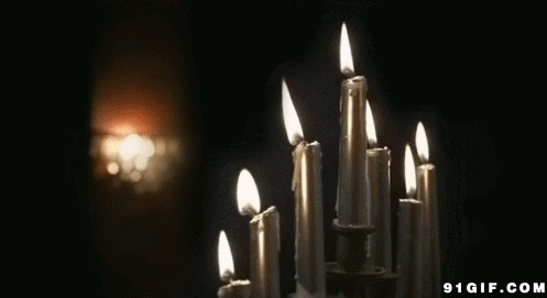熄灭的蜡烛光闪图:烛光