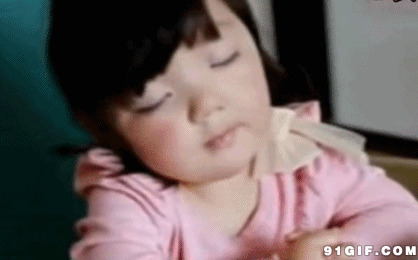 小孩吃饭打瞌睡囧态图片:打瞌睡