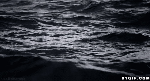 翻滚的潮水动态图:海水