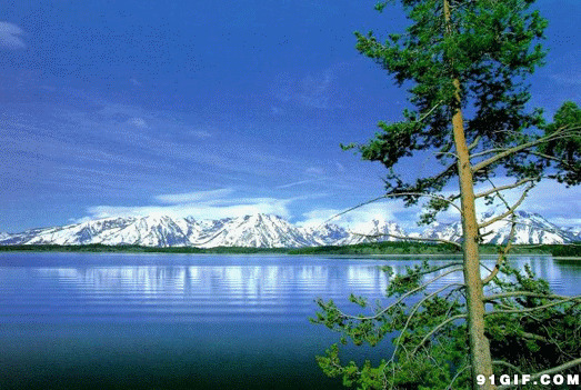 雪山湖唯美风景图片