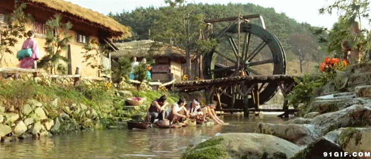 古代乡村水车gif图