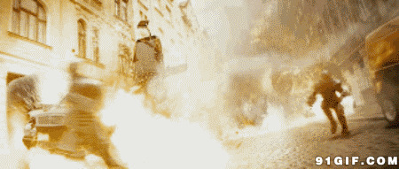 美国大片爆炸枪战gif图:爆炸