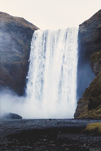 大山瀑布奇观唯美图片:瀑布