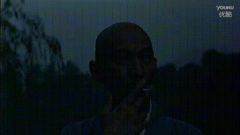 和尚抽烟GIF图片:抽烟,刘德华