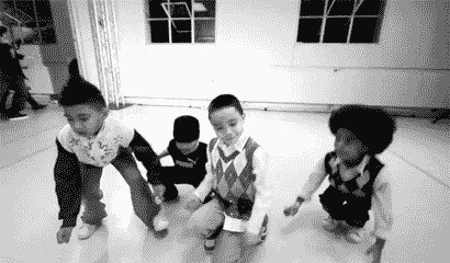 小朋友跳街舞动态图片:街舞