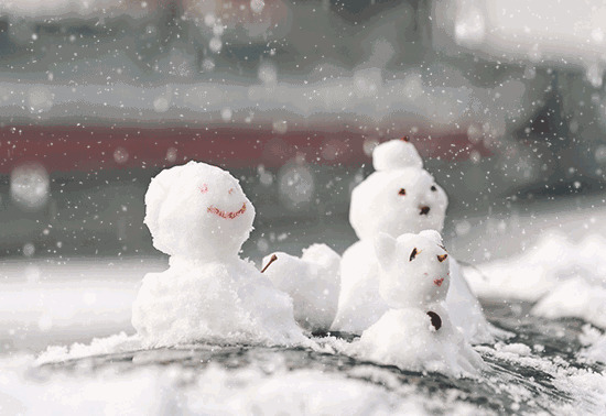 可爱的小雪人动态图片:雪人,下雪