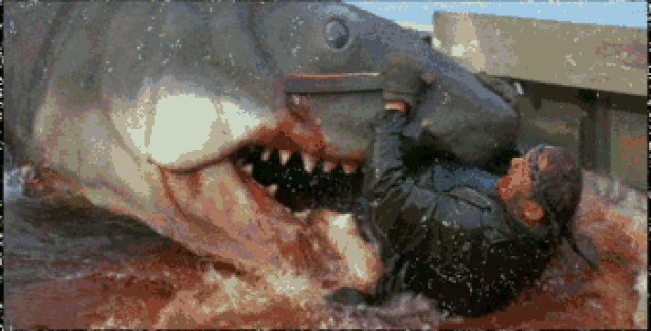 大鲨鱼吃人GIF图片:鲨鱼