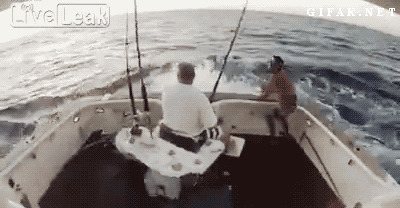 海上钓鱼搞笑图片:钓鱼