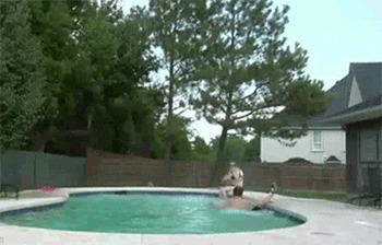 跳远落水搞笑图片:跳远