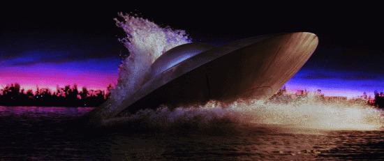 外星飞船坠海动态图:坠落