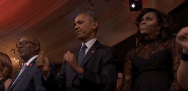 奥巴马鼓掌跳舞动态图片:奥巴马