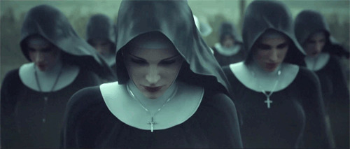 疯狂的修女动态图片:修女