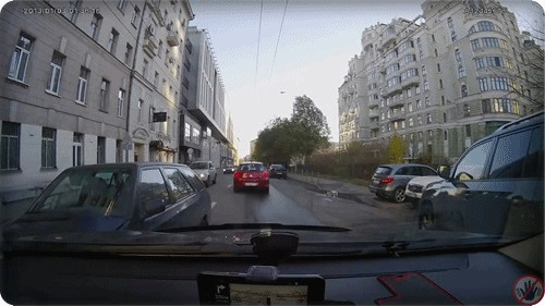 街头撞车gif图片:撞车