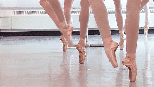 跳芭蕾舞的脚gif图