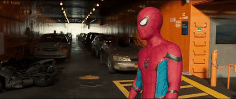 停车场里的蜘蛛侠动态图片:蜘蛛侠